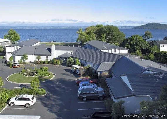 ****  Wai Ora Lakeside Spa Resort Rotorua New Zealand